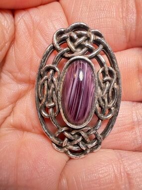Miracle Brooch Celtic Knot Purple Cabochon Gold Bronze Tone Vintage Oval